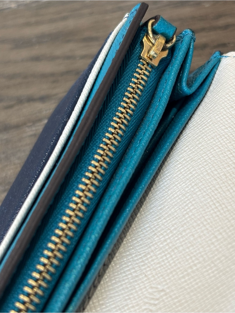 Michael Kors • Fulton Saffiano Leather Wallet • Navy | Teal | White - Picture 4 of 15